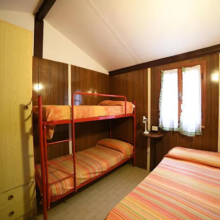 Tatil Evi Mobile In Ferienresidenz Mit Pool Villanova d'Albenga