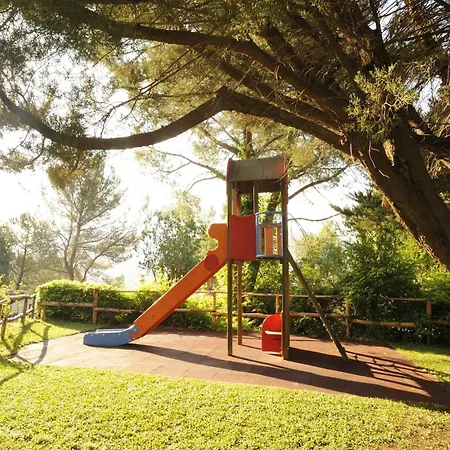 Mobile In Ferienresidenz Mit Pool Tatil Evi