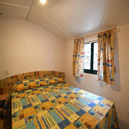 Holiday home Mobile In Ferienresidenz Mit Pool Villanova d'Albenga